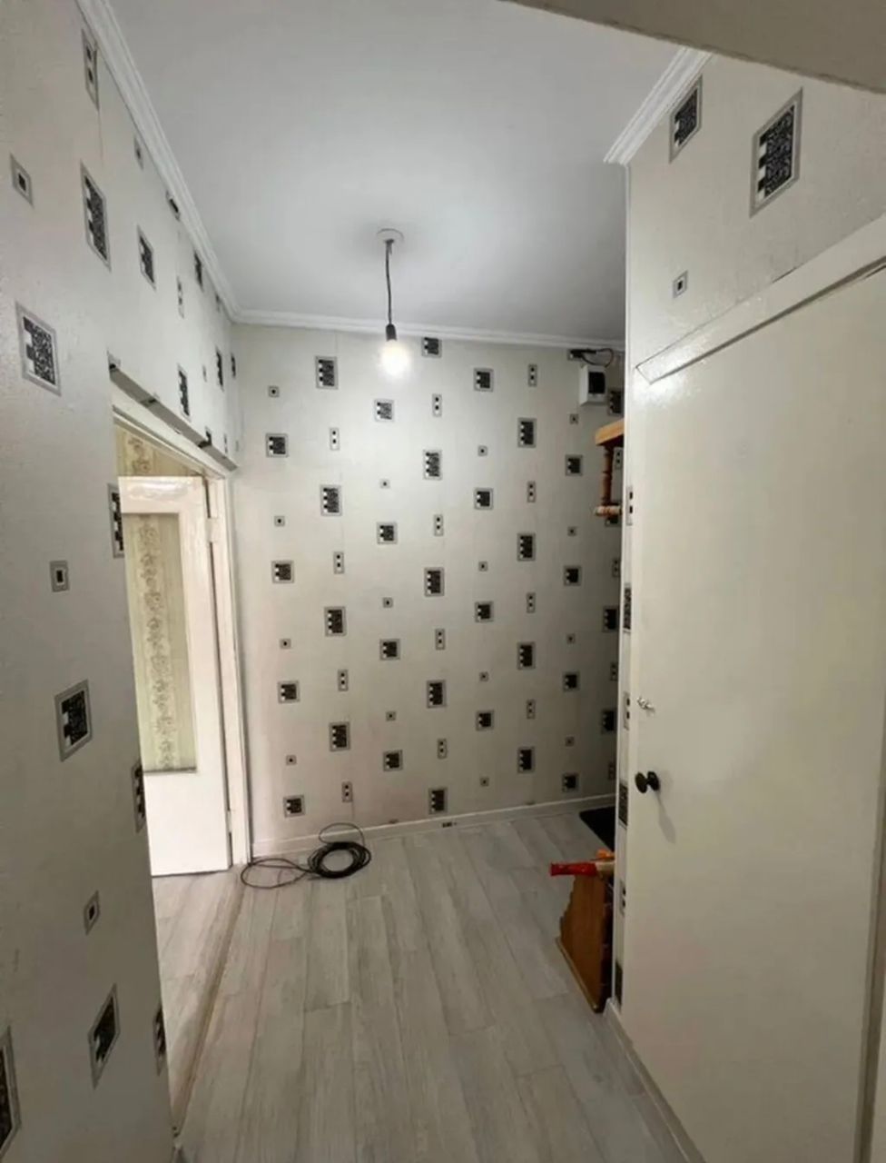 Продажа, 105 серия, 1 ком, 34 м2, этаж 9/9, Сост: Среднее - фото 3
