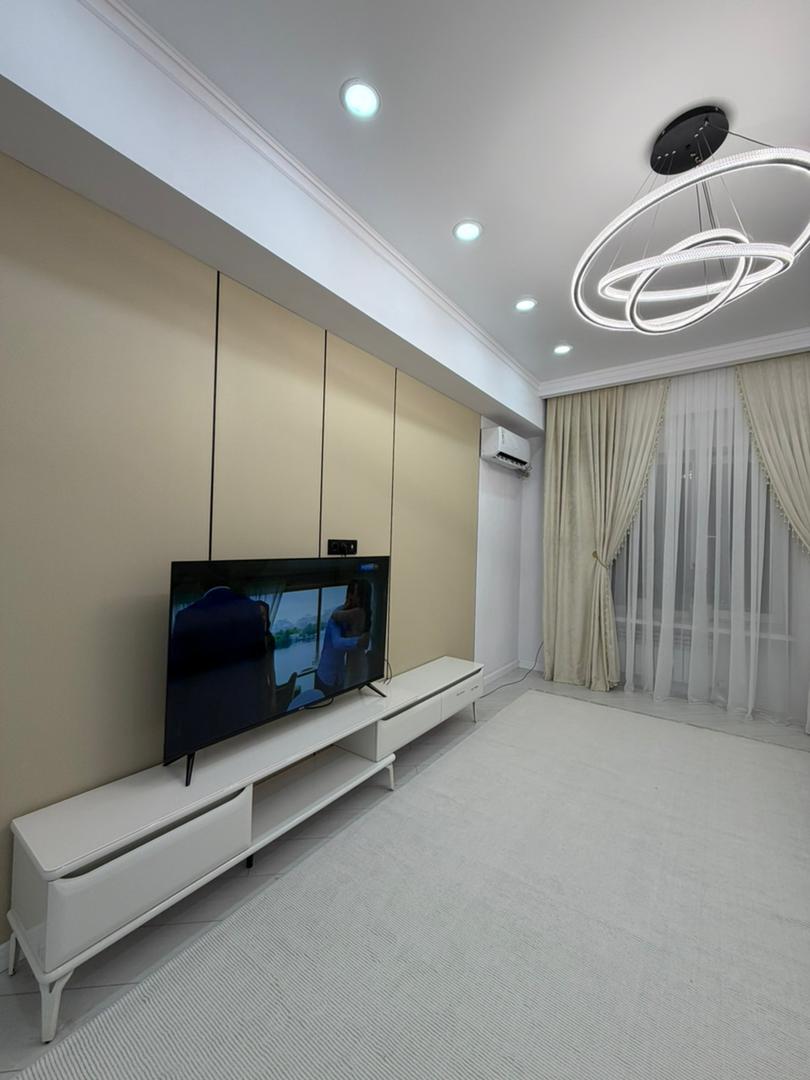 Элитка, 2 ком, 71 м2, этаж 9/10, ж/к ЖК Discovery, Сост: Евроремонт - фото 2