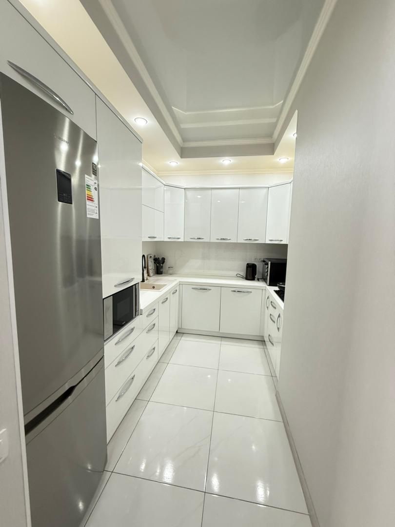 Элитка, 3 ком, 80 м2, этаж 8/10, ж/к Миллениум (Millenium), Сост: Евроремонт - фото 4
