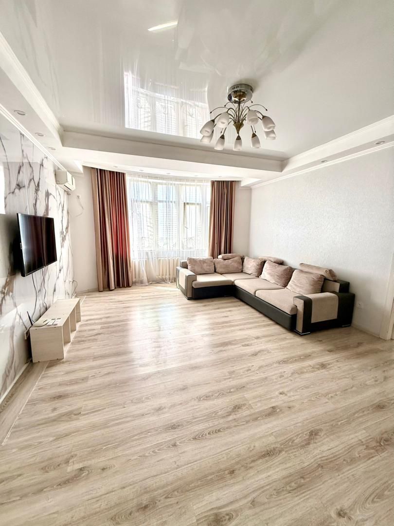 Элитка, 3 ком, 80 м2, этаж 8/10, ж/к Миллениум (Millenium), Сост: Евроремонт - фото 5