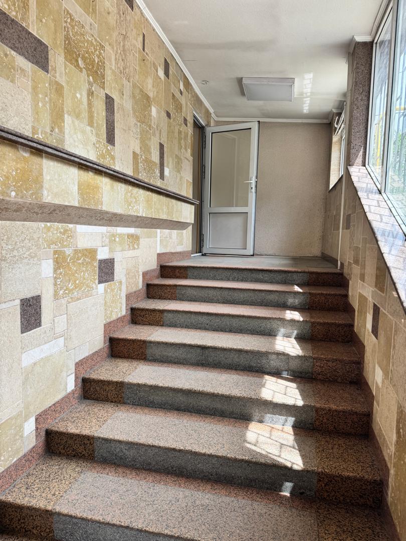Коммерческая, 90 м2, этаж 1/1, Сост: Евроремонт - фото 12