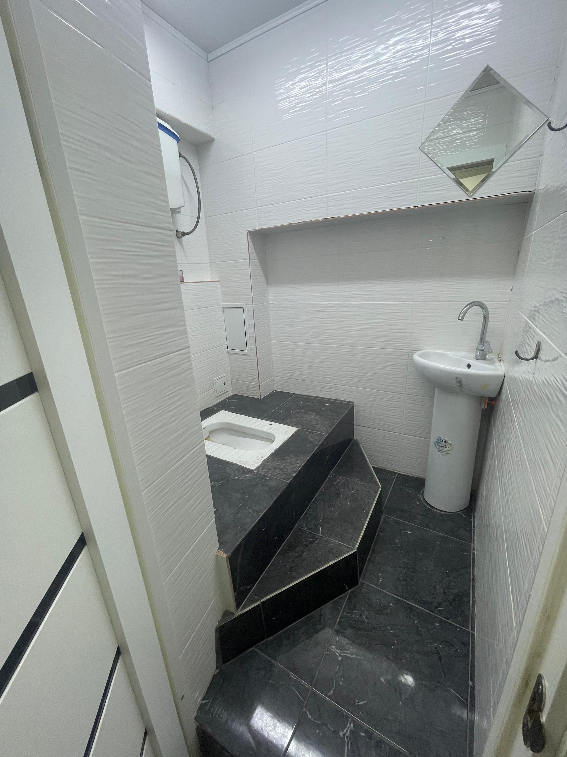 Цокольный этаж, Коммерческая, 111 м2, этаж 1/4, Сост: Евроремонт - фото 6