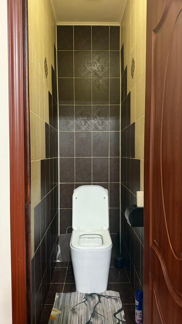 3 ком, Сталинка, 71 м2, этаж 1/1, Сост: Хорошее - фото 15