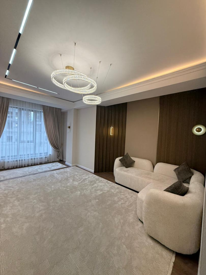 Продажа, Элитка, 2 ком, 80 м2, этаж 2/9, Сост: Евроремонт - фото 2