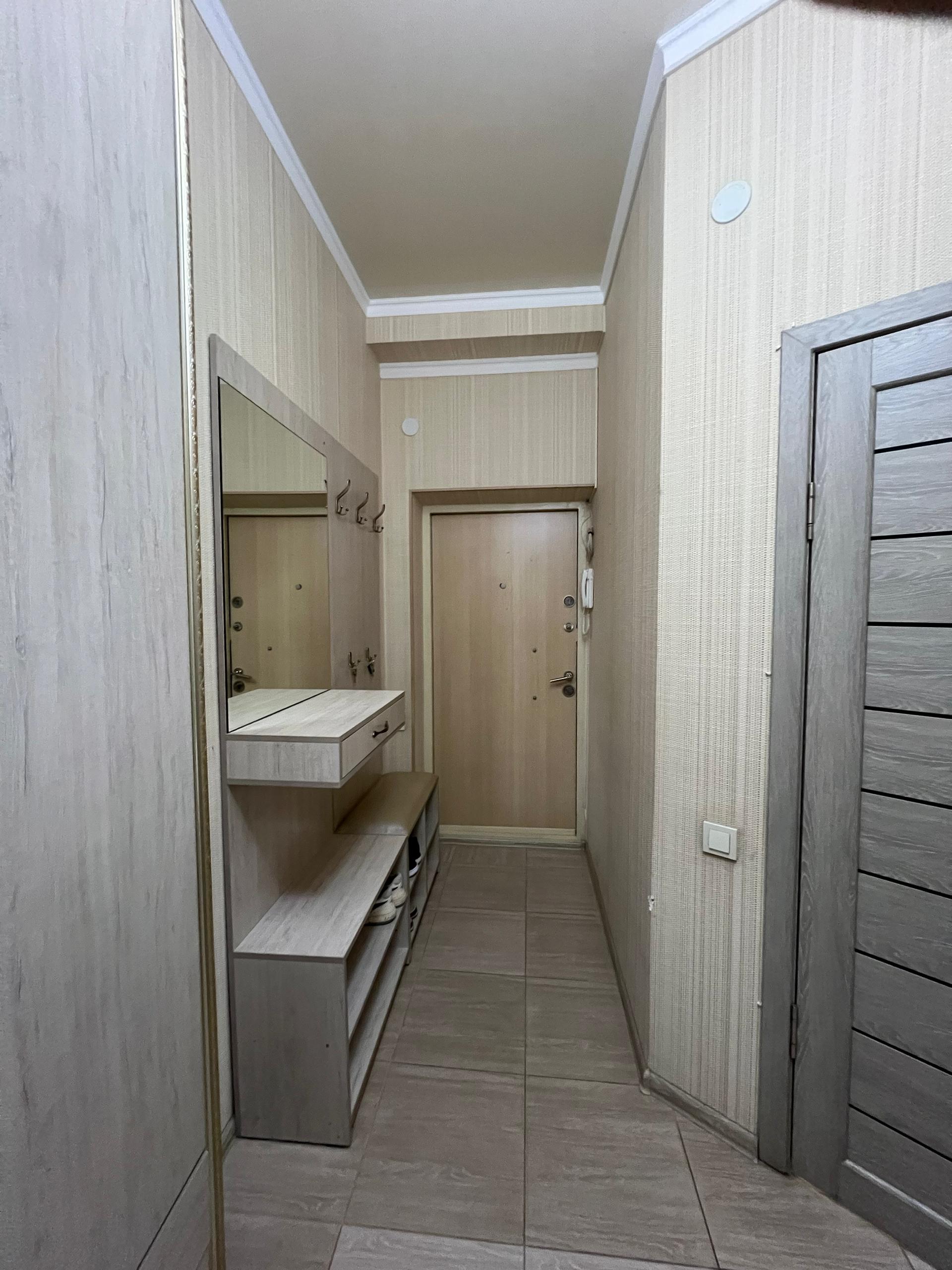 Элитка, 1 ком, 45 м2, этаж 10/14, Сост: Хорошее - фото 2