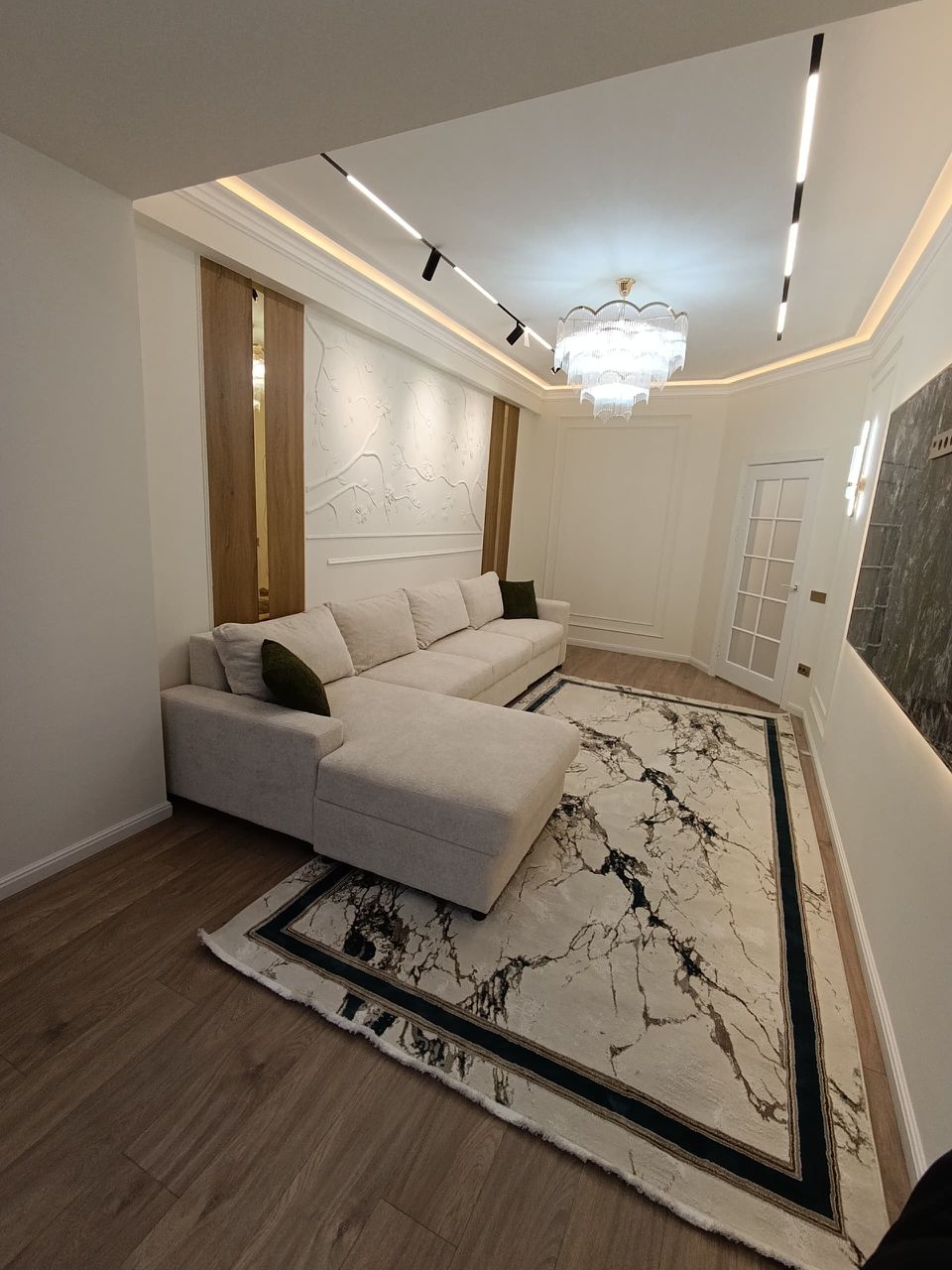 Элитка, 3 ком, 74 м2, этаж 3/16, ж/к Венеция (Venezia), Сост: Евроремонт - фото 2