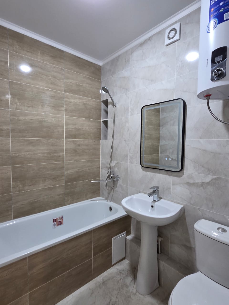 Элитка, 1 ком, 54 м2, этаж 8/9, ж/к Aalam City, Сост: Евроремонт - фото 9