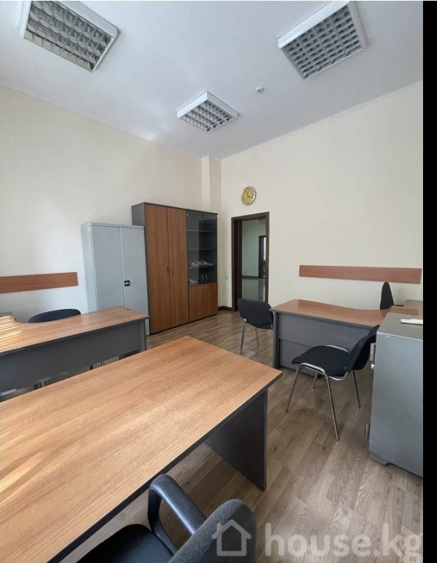 Офис, Коммерческая, 300 м2, этаж 1/11, Сост: Евроремонт - фото 1