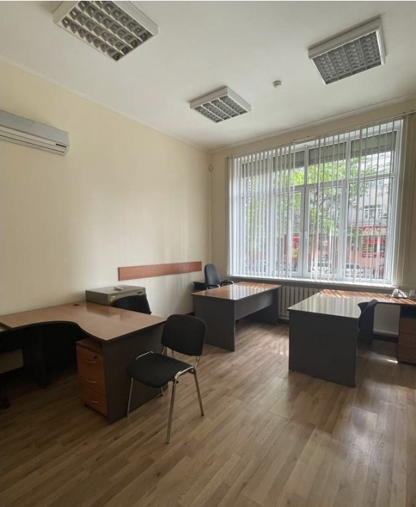 Офис, Коммерческая, 300 м2, этаж 1/11, Сост: Евроремонт - фото 2