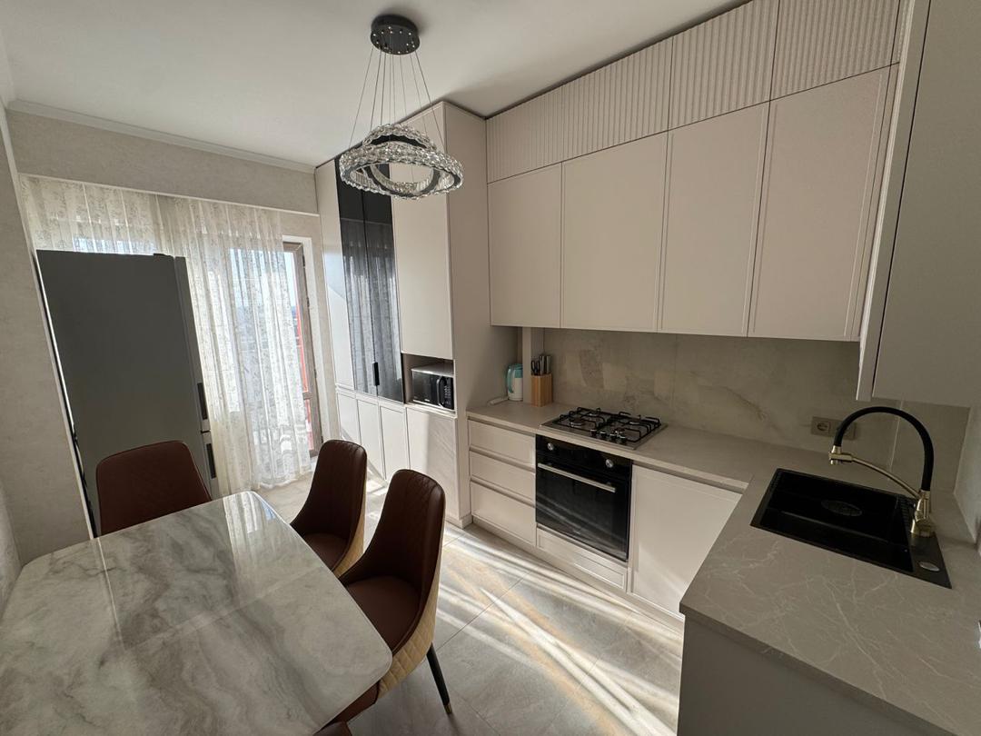 Элитка, 3 ком, 80.9 м2, этаж 10/12, Сост: Евроремонт - фото 15