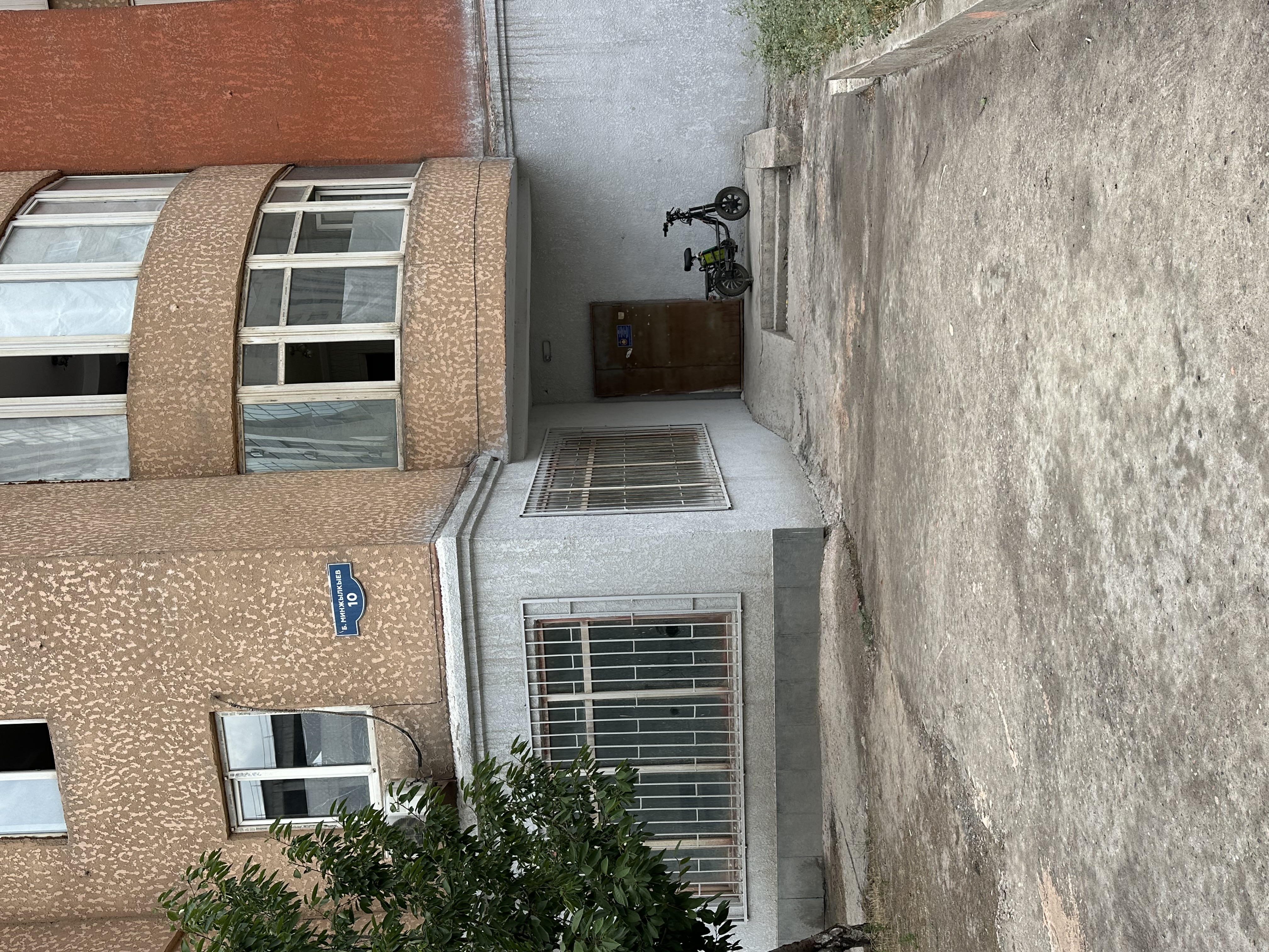 Магазин, Коммерческая, 702 м2, этаж 1/2, Сост: Без ремонта - фото 2