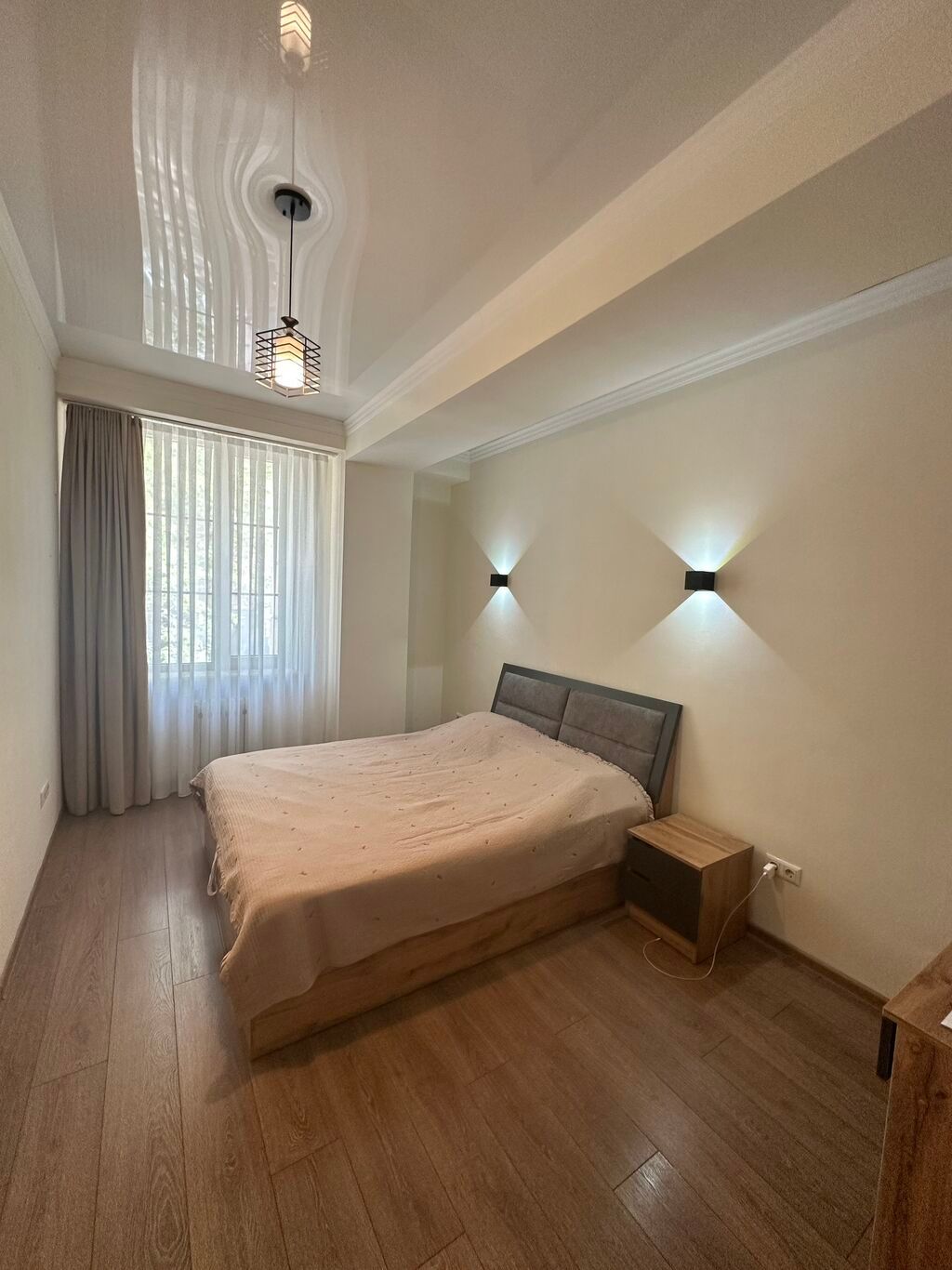 Элитка, 2 ком, 60 м2, этаж 2/10, Сост: Евроремонт - фото 1