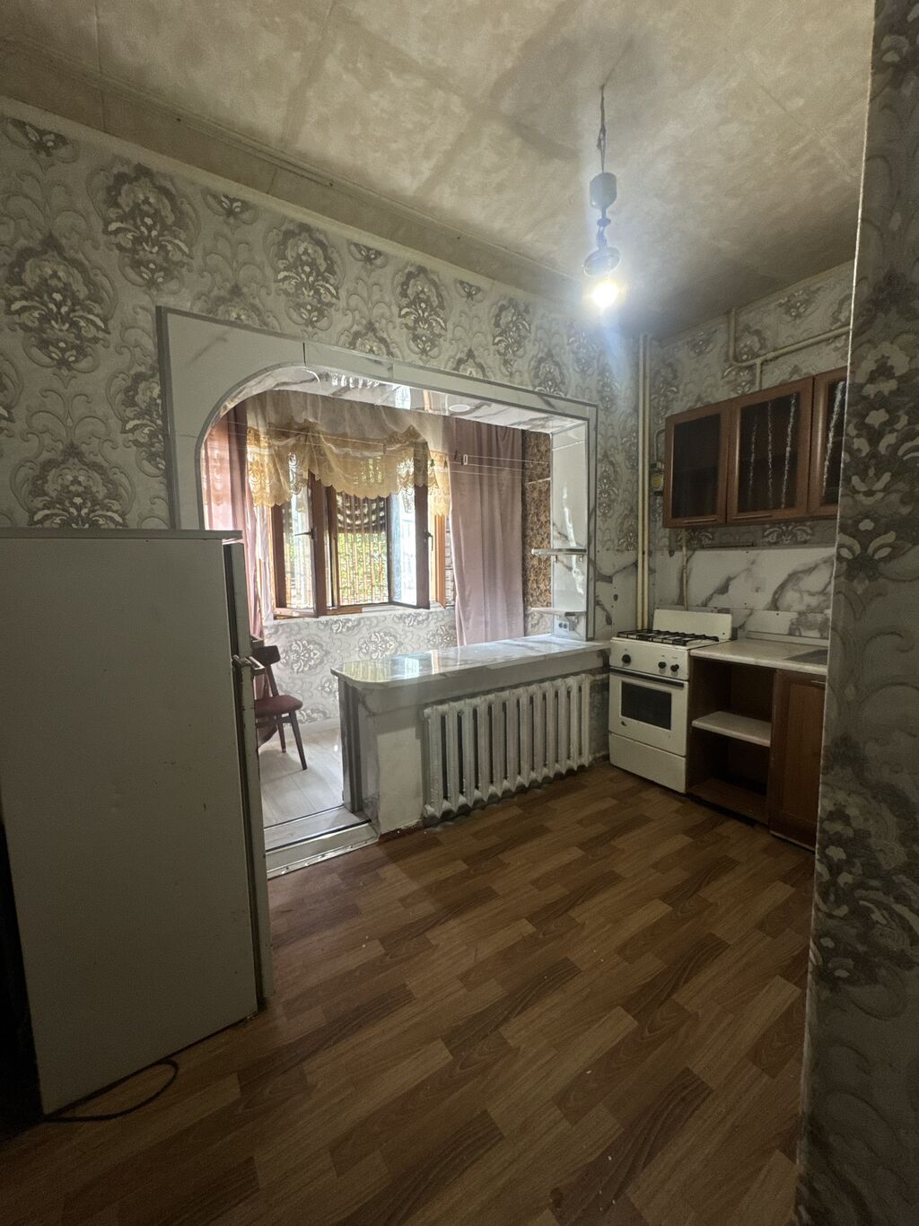Продажа, 105 серия, 1 ком, 35 м2, этаж 1/9, Сост: Среднее - фото 1