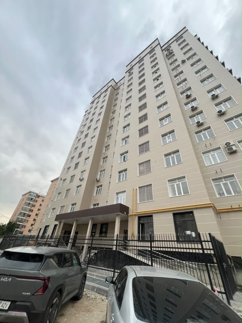 Элитка, 106 м2, этаж 6/14, ж/к Action Stroy (Экшен Строй), Сост: Евроремонт - фото 1