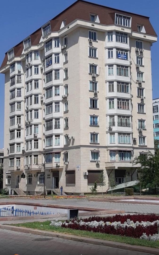 Магазин, Коммерческая, 120 м2, этаж 1/10, Сост: Евроремонт - фото 1