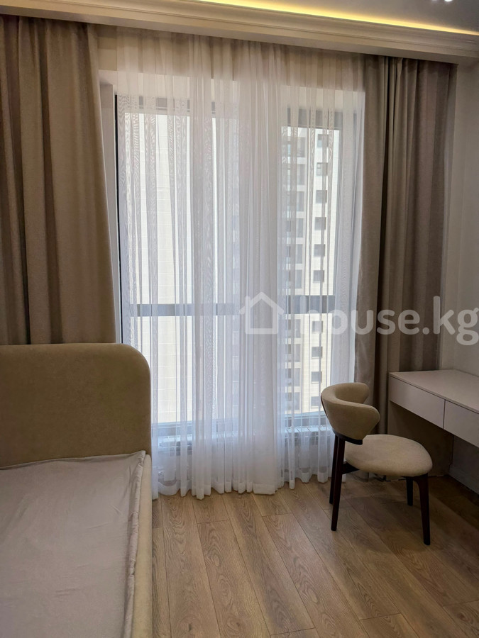 Элитка, 3 ком, 82 м2, этаж 9/13, ж/к Кап Строй Сити (Capstroy City), Сост: Евроремонт - фото 12