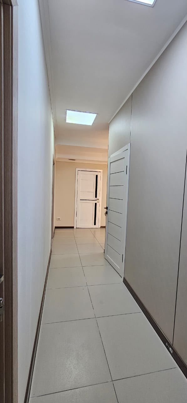 Офис, Коммерческая, 80 м2, этаж 7/8, Сост: Евроремонт - фото 1