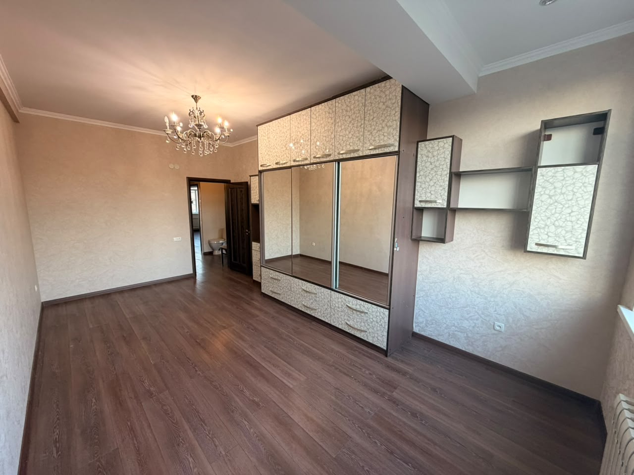 Продажа, Элитка, 3 ком, 92 м2, этаж 5/10, ж/к Мега Строй, Сост: Евроремонт - фото 4
