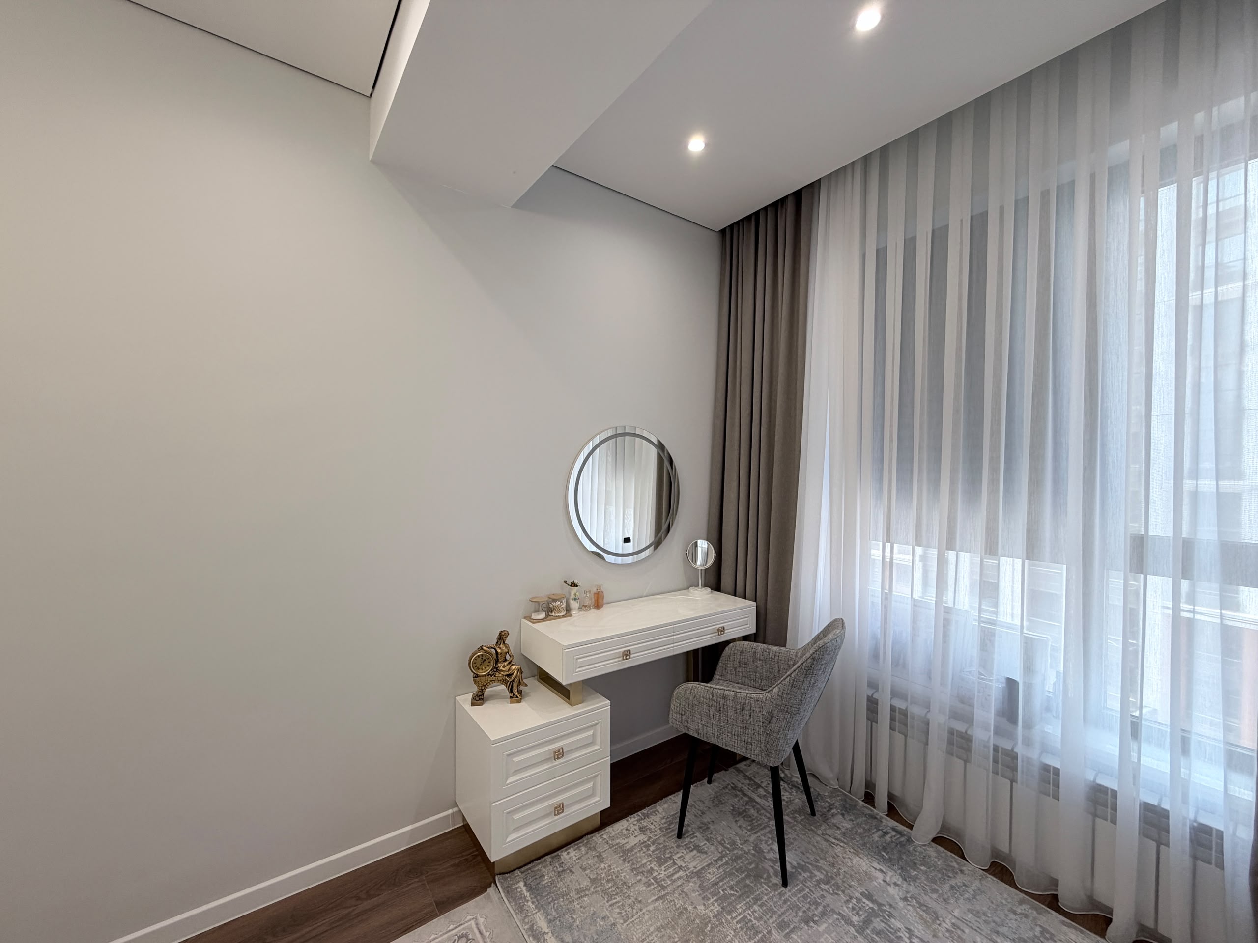 Продажа, Элитка, 3 ком, 109 м2, этаж 7/12, ж/к Кап Строй Сити (Capstroy City), Сост: Евроремонт - фото 10
