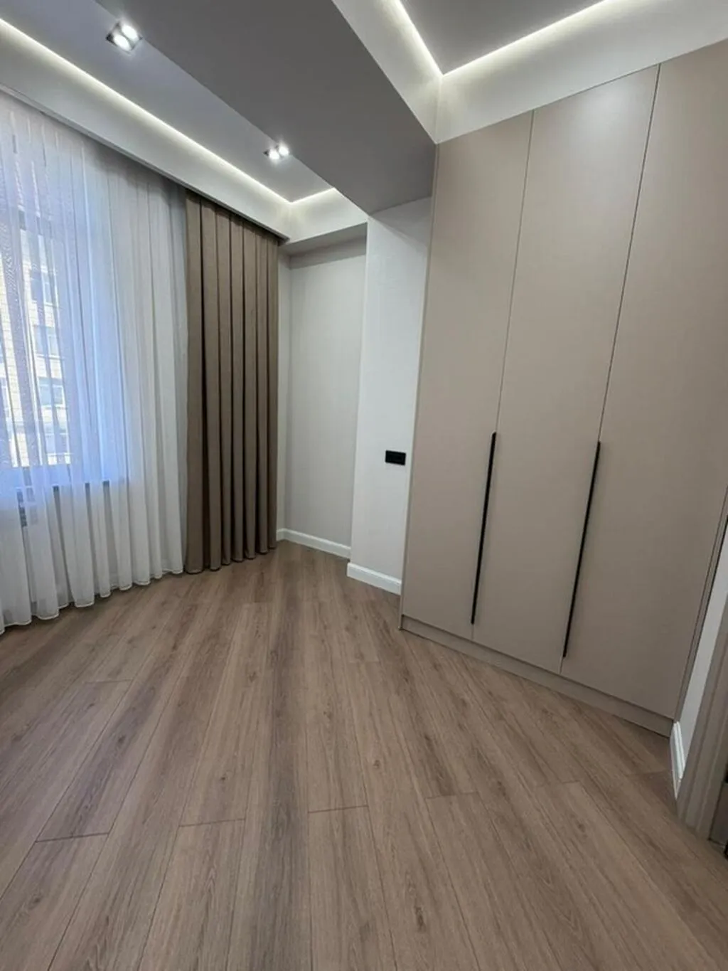 Элитка, 3 ком, 88 м2, этаж 8/12, ж/к ЖК "12th City Residence", Сост: Евроремонт - фото 8