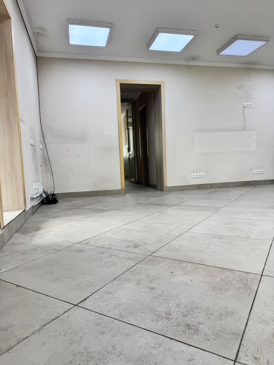 Офис, Коммерческая, 90 м2, этаж 1/4, Сост: Хорошее - фото 3