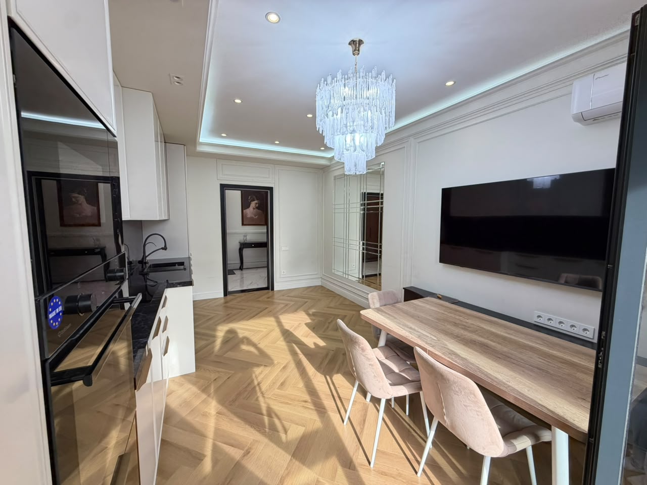 Элитка, 85 м2, этаж 11/14, ж/к Роял(Royal), Сост: Евроремонт - фото 8