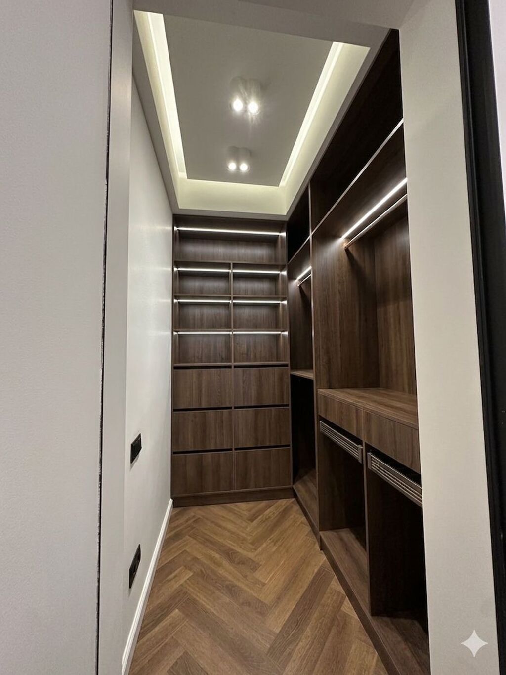 Продажа, Элитка, 3 ком, 122 м2, этаж 9/14, ж/к Кап Строй Сити (Capstroy City), Сост: Хорошее - фото 4