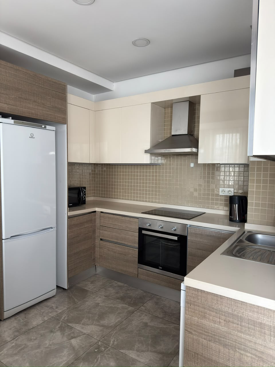 Элитка, 3 ком, 118 м2, этаж 9/22, Сост: Среднее - фото 9