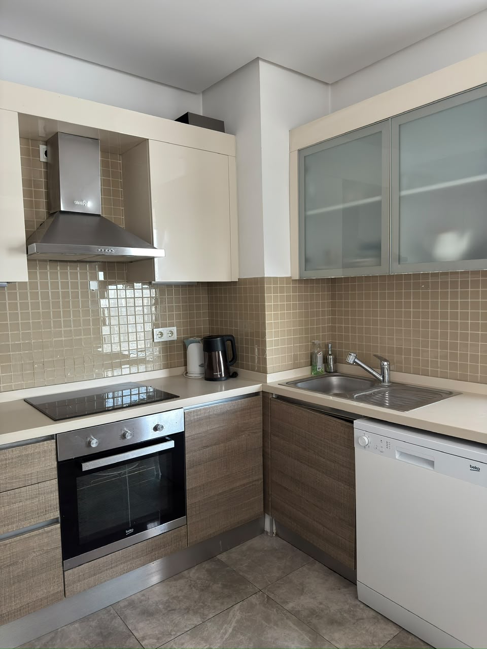Элитка, 3 ком, 118 м2, этаж 9/22, Сост: Среднее - фото 10