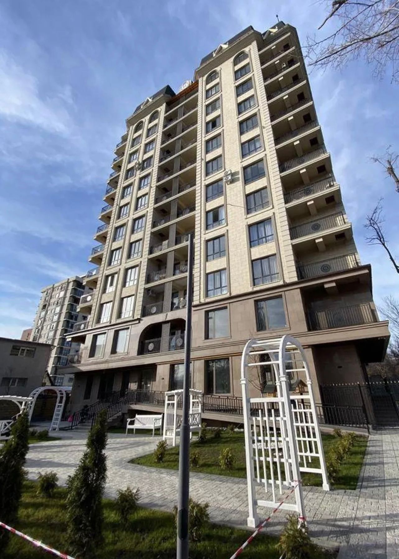 Элитка, 2 ком, 70 м2, этаж 3/12, ж/к Лондон(London), Сост: Евроремонт - фото 3