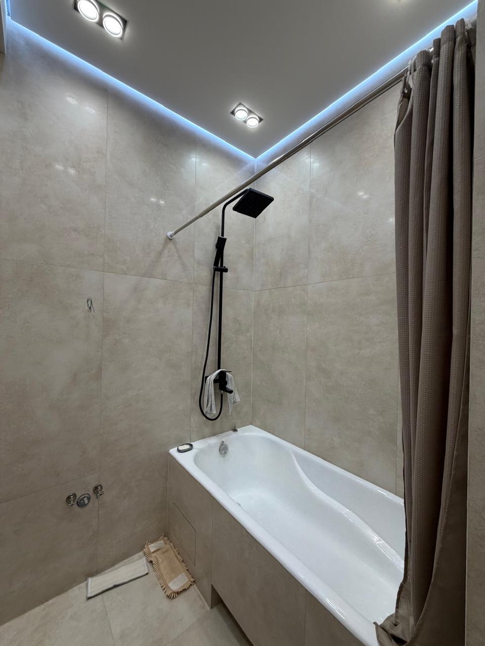 Элитка, 81 м2, этаж 7/10, ж/к Елисейские поля, Сост: Евроремонт - фото 7