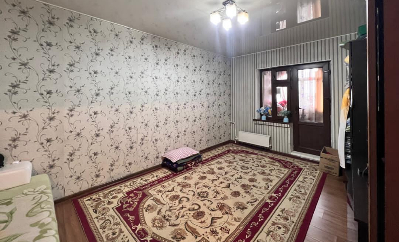 Продажа, 105 серия, 1 ком, 35 м2, этаж 9/9, Сост: Евроремонт - фото 1