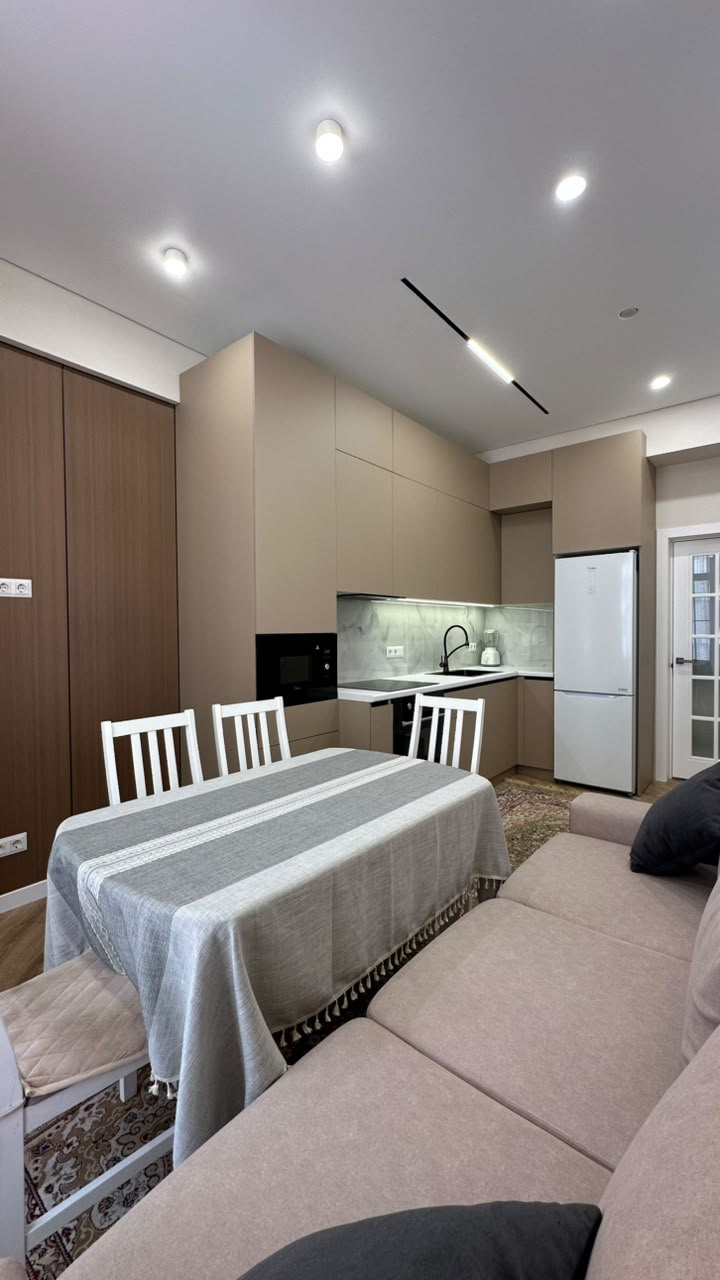 Продажа, Элитка, 2 ком, 74 м2, этаж 4/12, ж/к Нью-Йорк сити (New York city), Сост: Евроремонт - фото 1