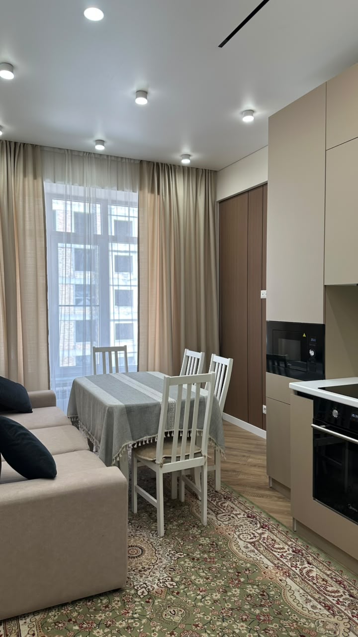 Продажа, Элитка, 2 ком, 74 м2, этаж 4/12, ж/к Нью-Йорк сити (New York city), Сост: Евроремонт - фото 2