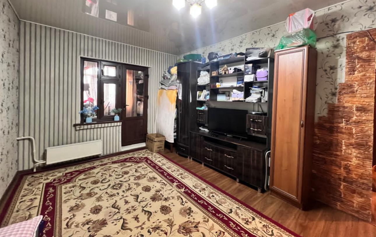 Продажа, 105 серия, 1 ком, 35 м2, этаж 9/9, Сост: Евроремонт - фото 2
