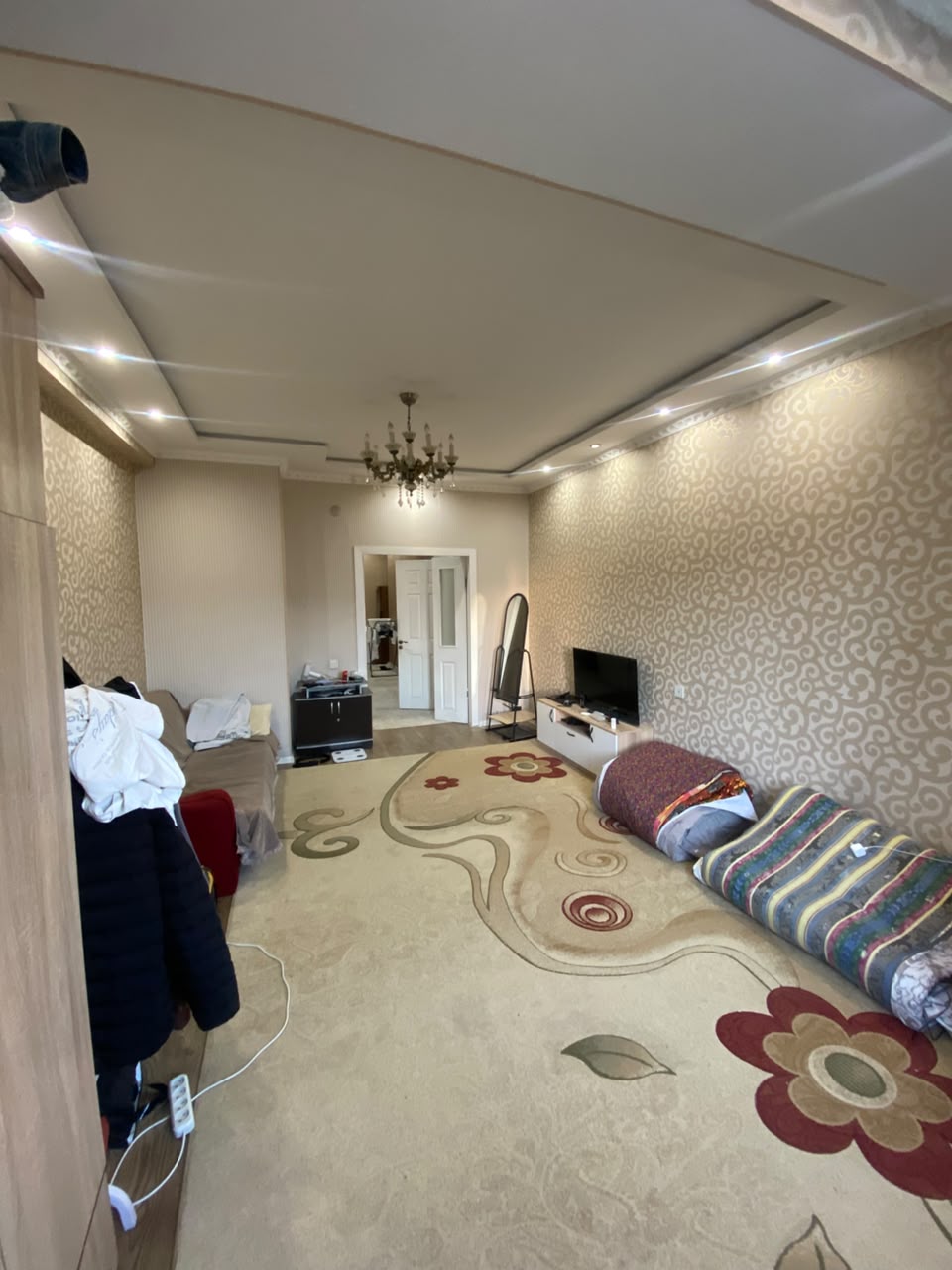 Элитка, 2 ком, 86 м2, этаж 6/9, Сост: Среднее - фото 10