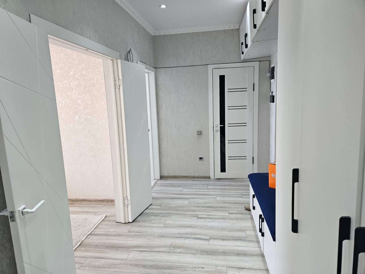 Продажа, Элитка, 2 ком, 74 м2, этаж 10/12, ж/к Ак Марал-2 (Ak Maral-2), Сост: Евроремонт - фото 2