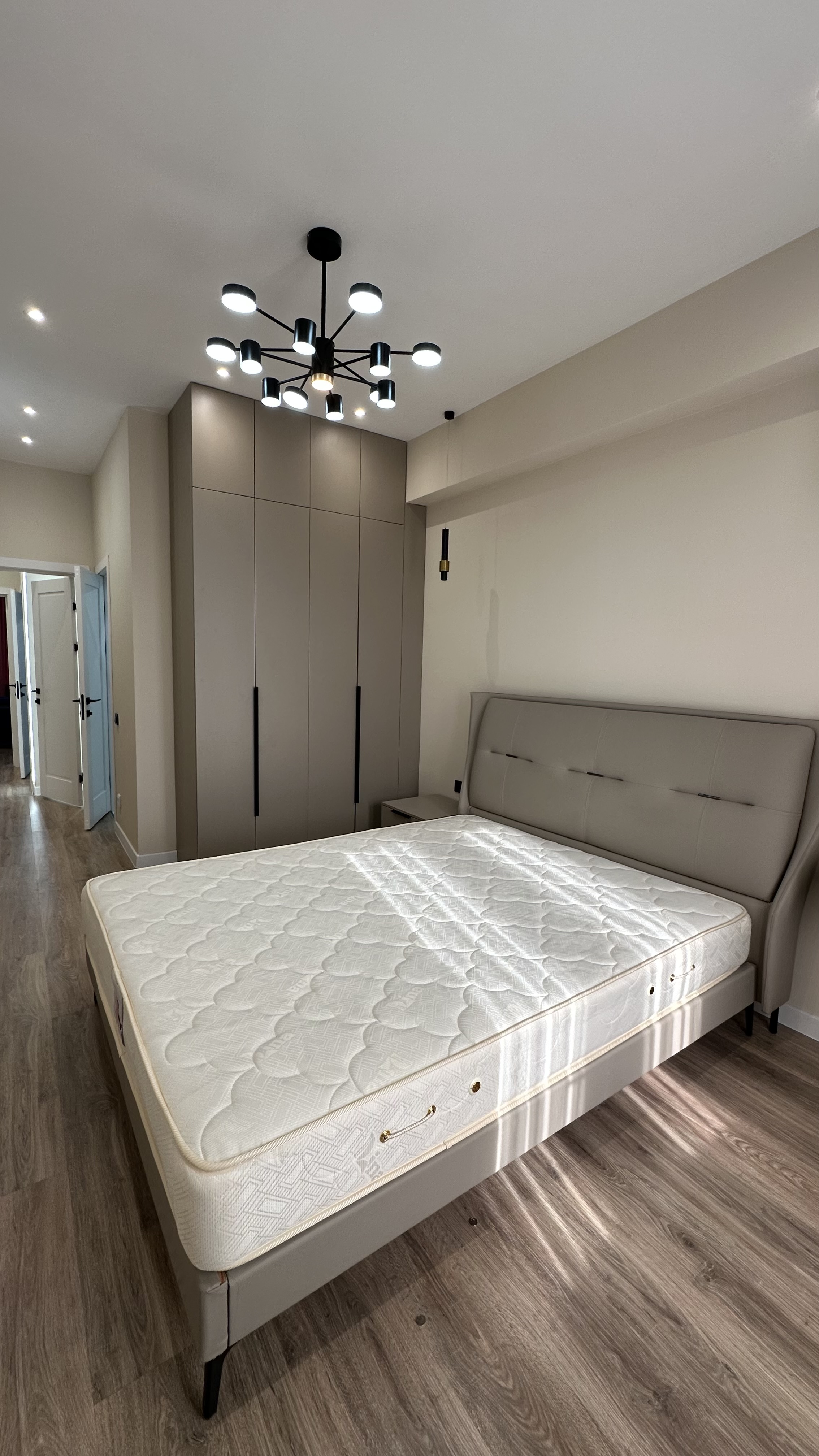 Продажа, Элитка, 3 ком, 107 м2, этаж 2/12, ж/к Вегас (Vegas), Сост: Евроремонт - фото 7