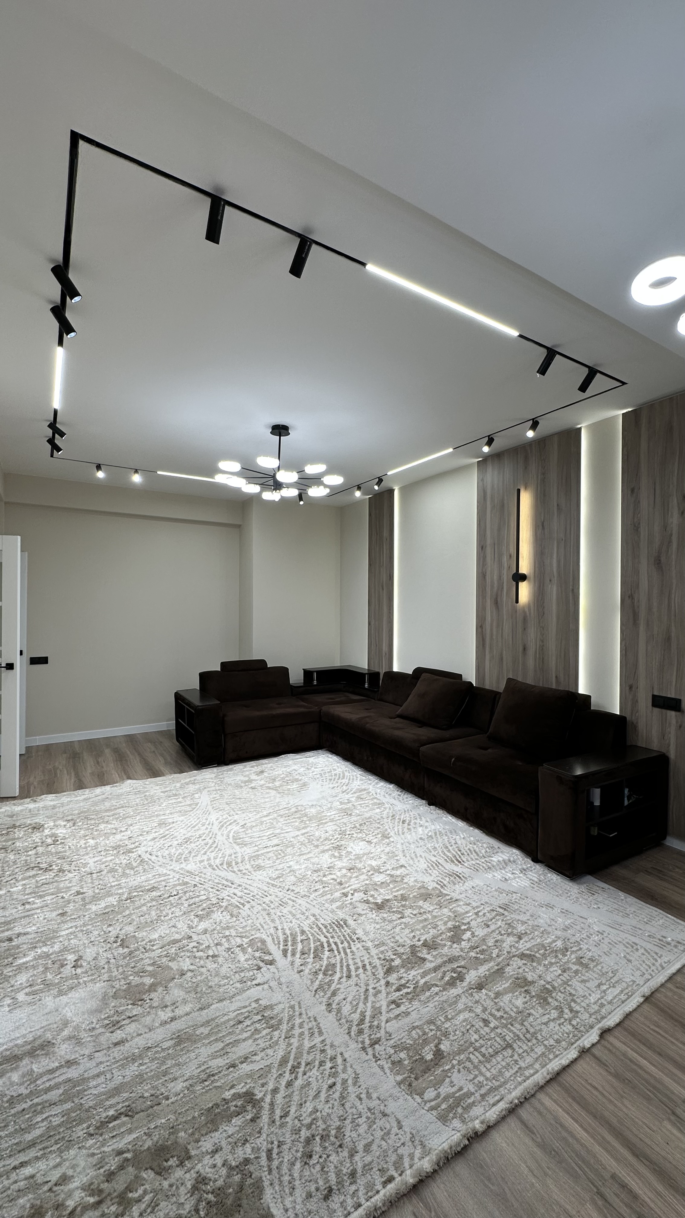 Продажа, Элитка, 3 ком, 107 м2, этаж 2/12, ж/к Вегас (Vegas), Сост: Евроремонт - фото 11