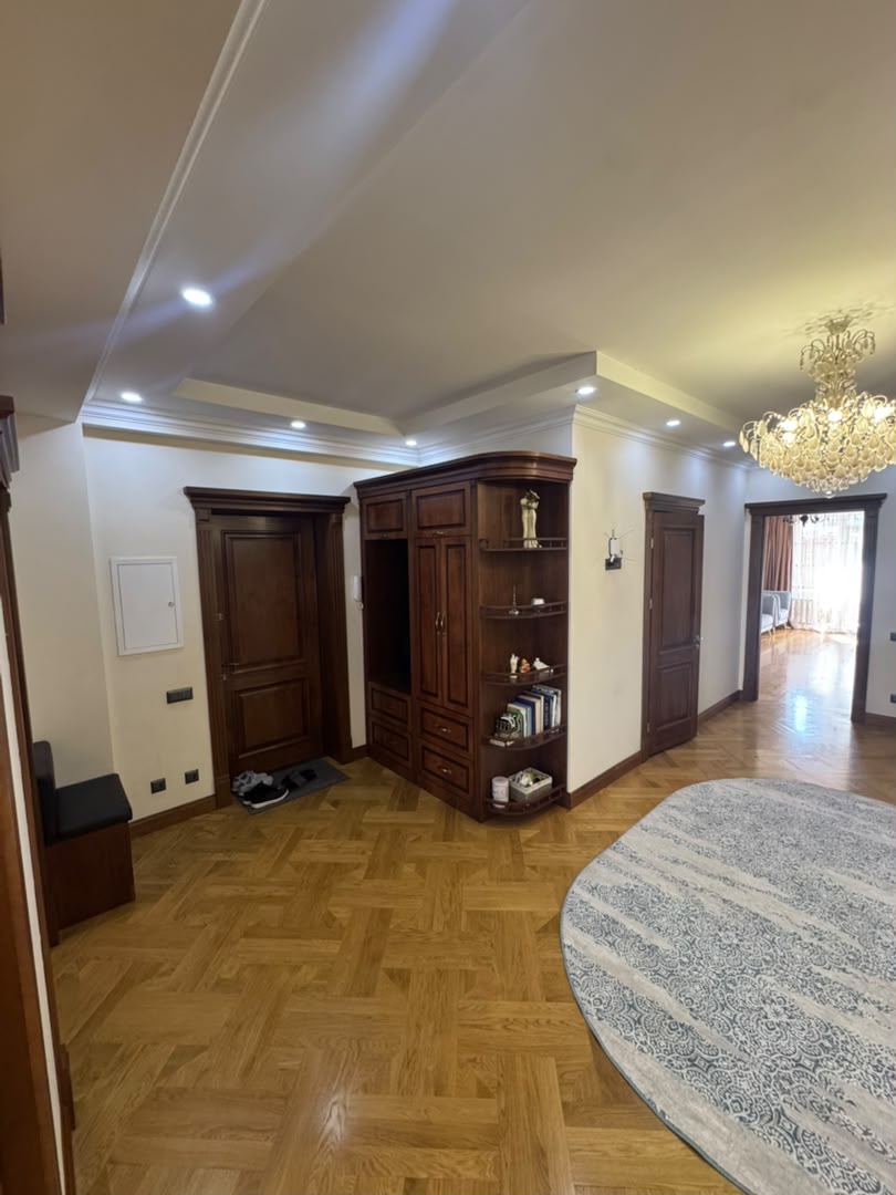 Элитка, 3 ком, 124 м2, этаж 9/8, ж/к Орион (Orion), Сост: Евроремонт - фото 2