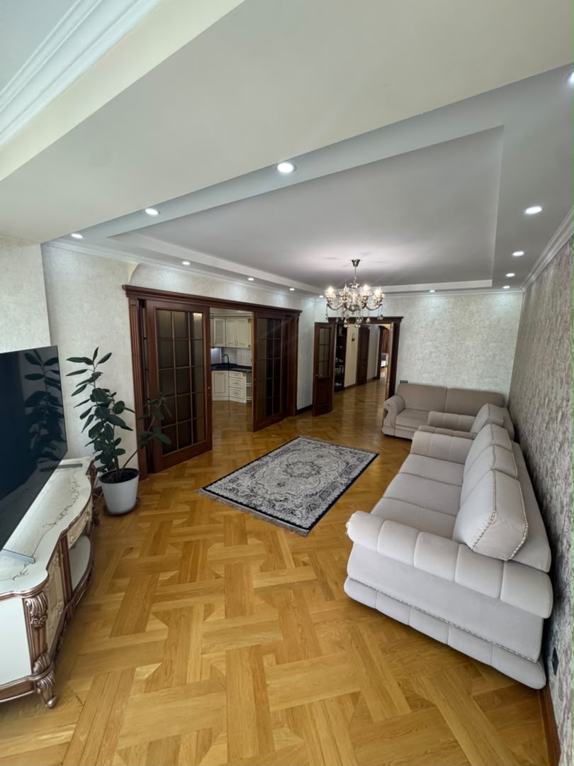 Элитка, 3 ком, 124 м2, этаж 9/8, ж/к Орион (Orion), Сост: Евроремонт - фото 9
