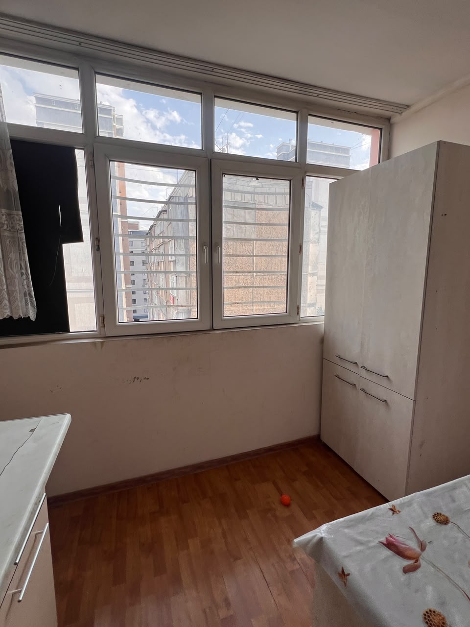 Элитка, 1 ком, 44 м2, этаж 8/10, ж/к БИШКЕК КУРУЛУШ (Bishkek Kurulush), Сост: Среднее - фото 9
