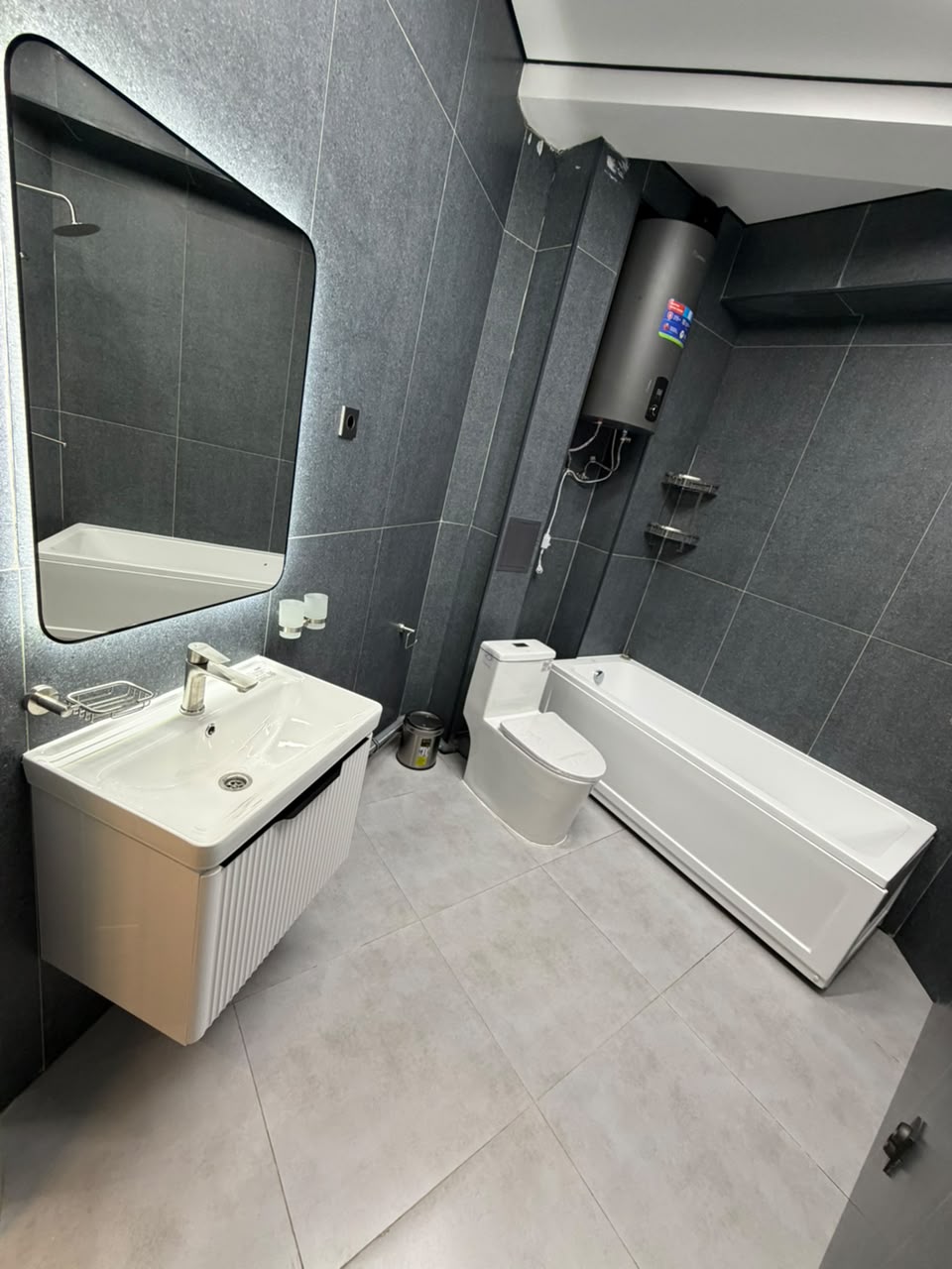 Элитка, 3 ком, 82.5 м2, этаж 4/10, Сост: Евроремонт - фото 7