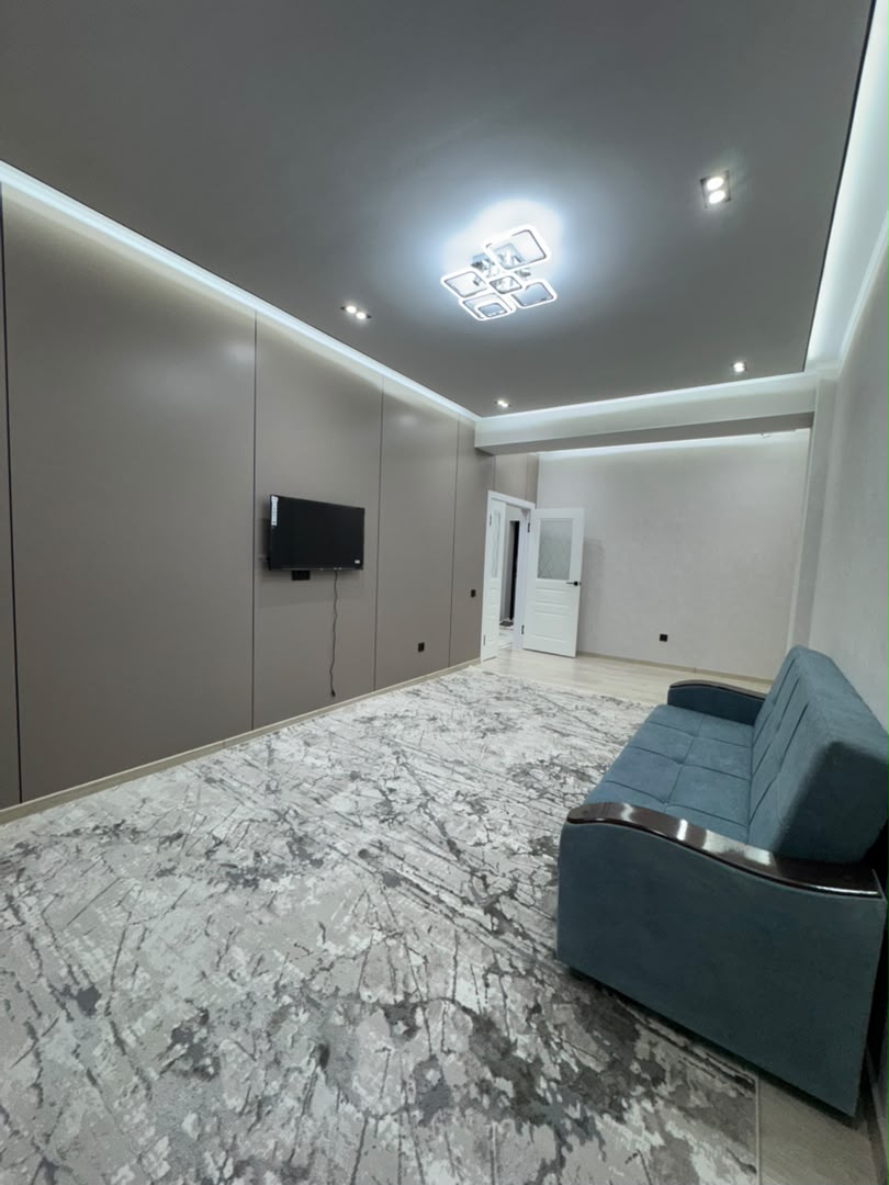 Элитка, 2 ком, 85 м2, этаж 10/14, ж/к Кап Строй Сити (Capstroy City), Сост: Евроремонт - фото 1