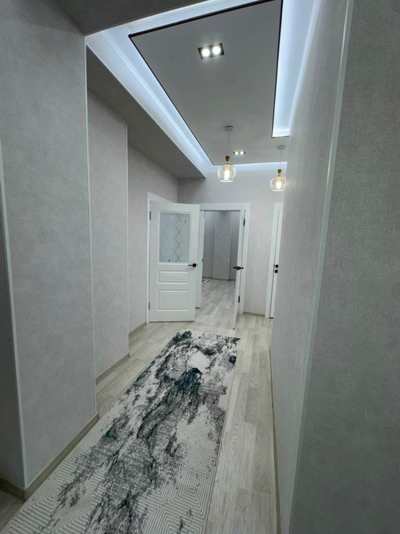 Элитка, 2 ком, 85 м2, этаж 10/14, ж/к Кап Строй Сити (Capstroy City), Сост: Евроремонт - фото 2