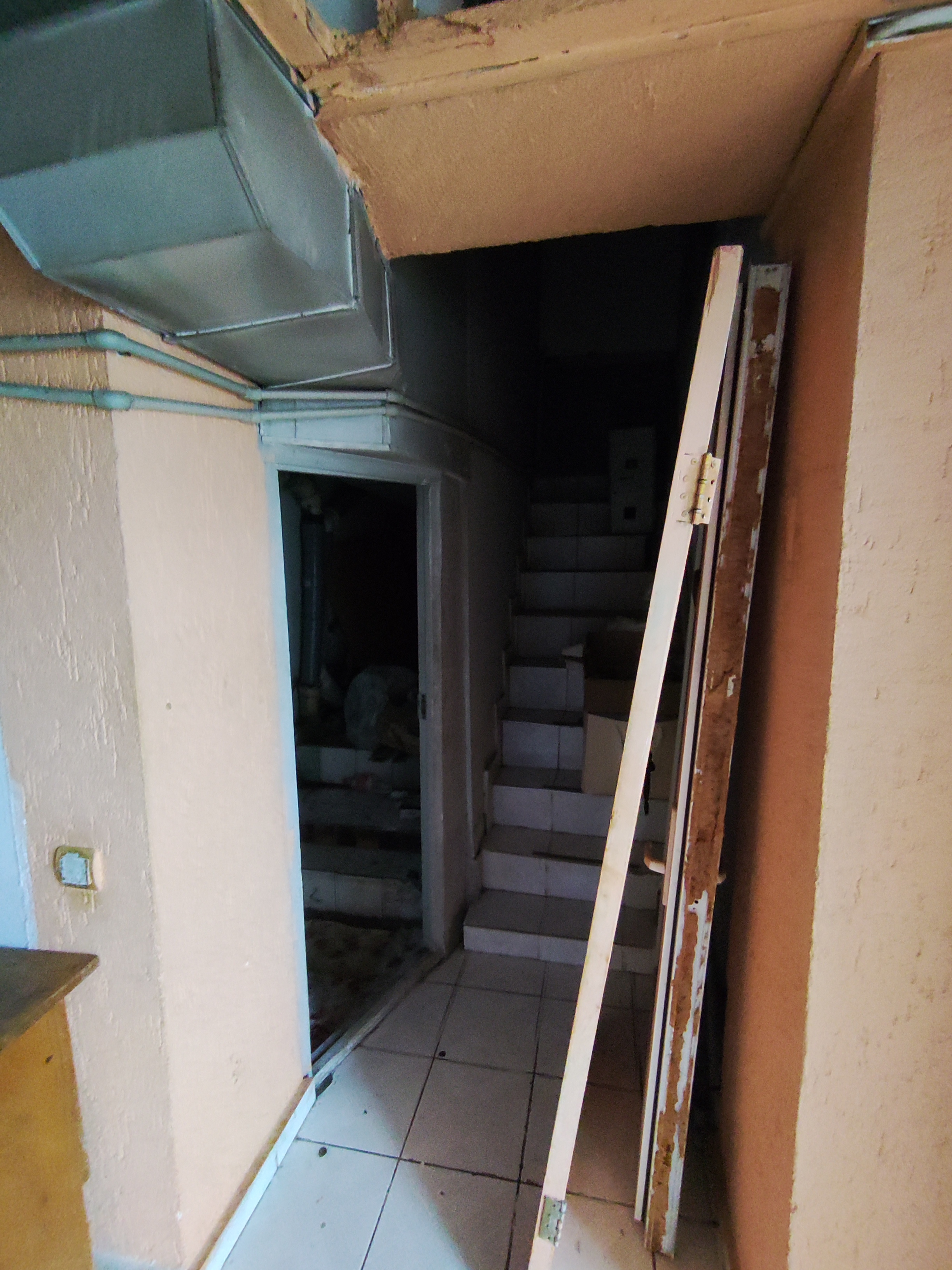 Подвальное помещение, Коммерческая, 299 м2, этаж -1/3, Сост: Без ремонта - фото 12