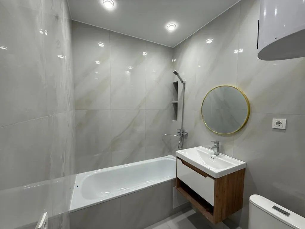 Элитка, 1 ком, 45 м2, этаж 3/9, ж/к ЖК Фламинго, Сост: Евроремонт - фото 2
