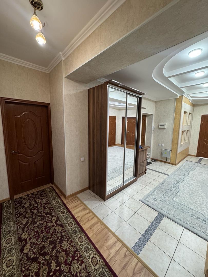 Элитка, 4 ком, 170 м2, этаж 5/10, ж/к Байтур, Сост: Евроремонт - фото 19