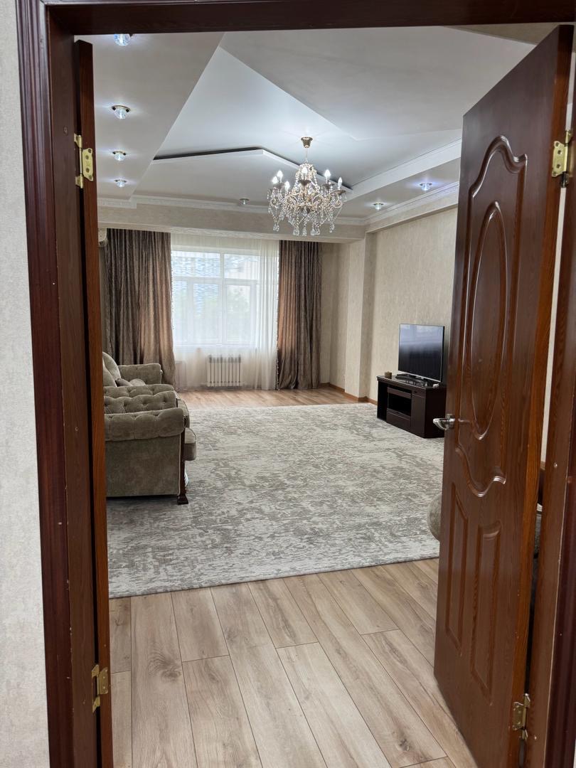 Элитка, 4 ком, 170 м2, этаж 5/10, ж/к Байтур, Сост: Евроремонт - фото 33