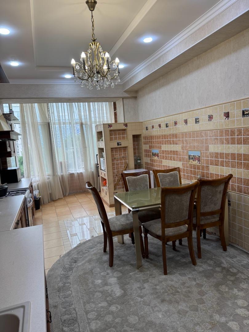 Элитка, 4 ком, 170 м2, этаж 5/10, ж/к Байтур, Сост: Евроремонт - фото 37